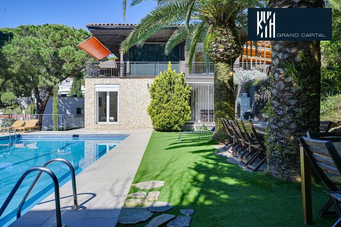 Villa in Tossa de Mar, Catalonia, Spain 4 - 17937223