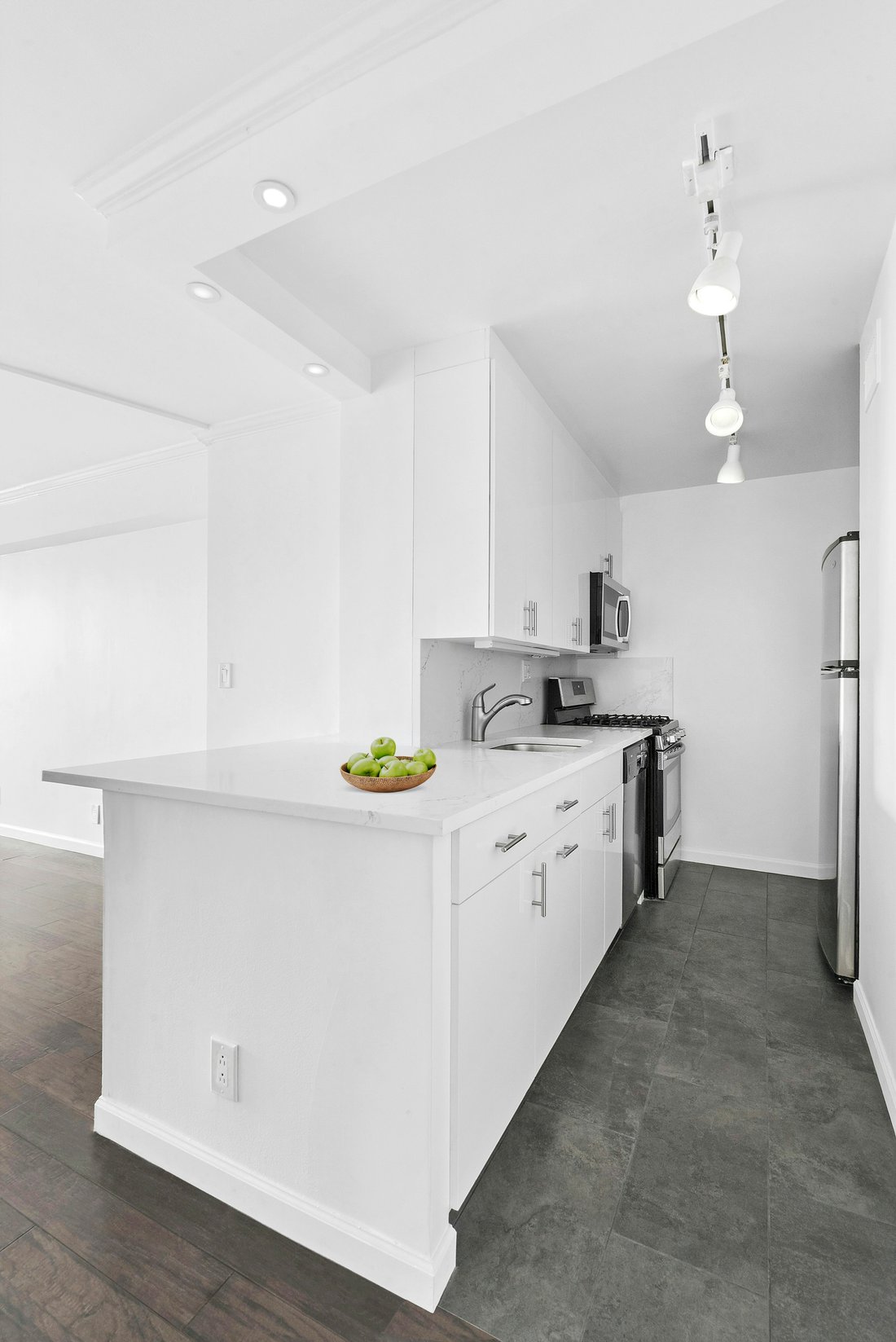 Co Op in New York, New York, United States 5 - 17885806