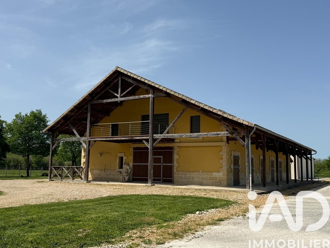 House in Saint-Martial-d'Artenset, Nouvelle-Aquitaine, France 1 - 17944253