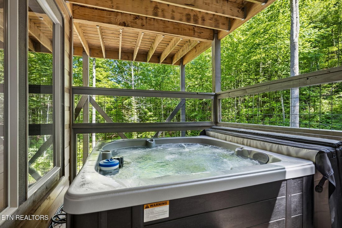 House in Sevierville, Tennessee, United States 3 - 17940596