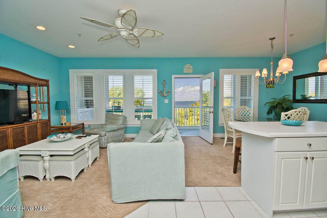 Condo in Emerald Isle, North Carolina, United States 4 - 17940640