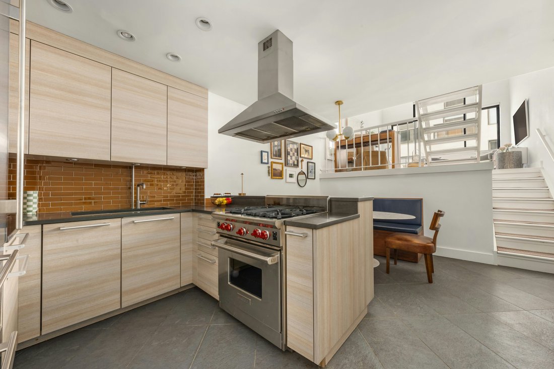 Co Op in New York, New York, United States 3 - 17629267