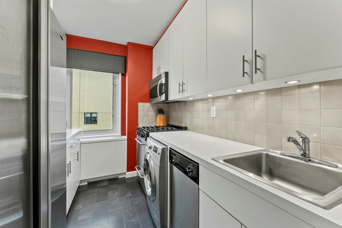Co Op in New York, New York, United States 5 - 17306116