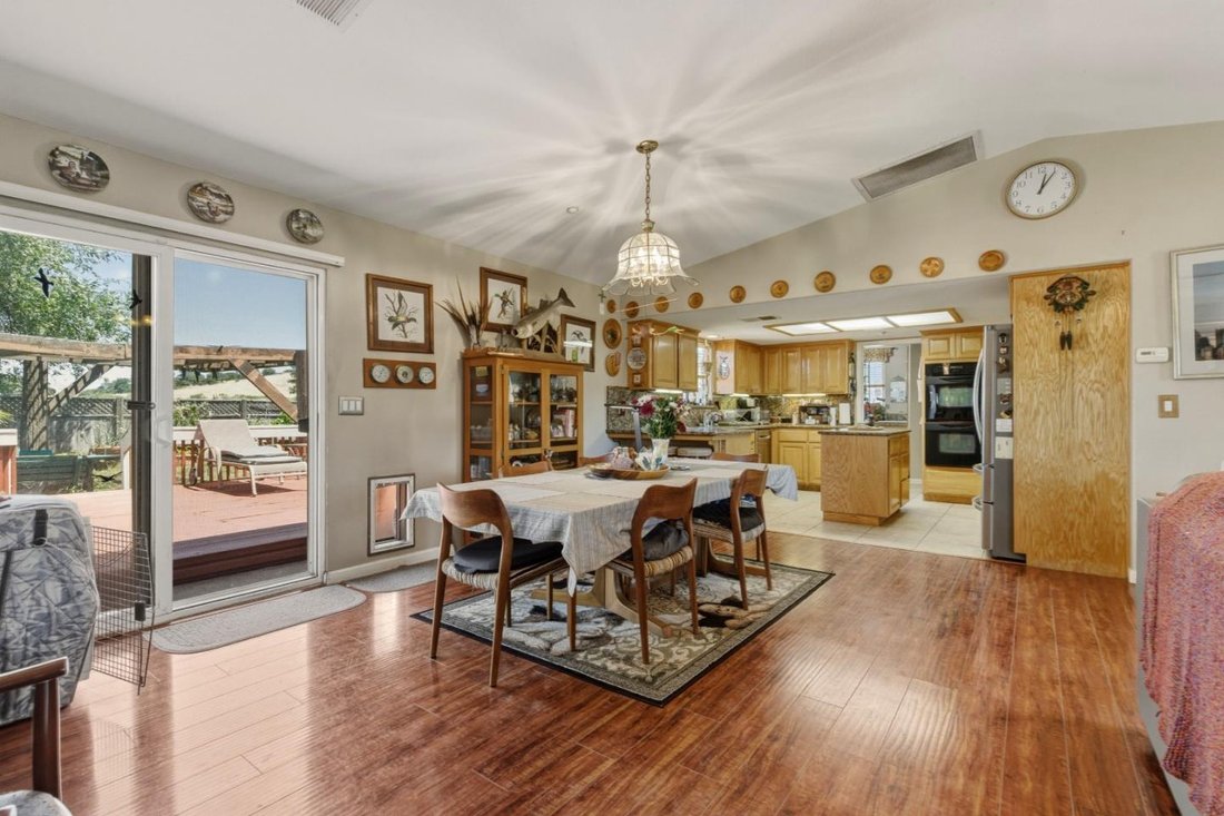 House in Hollister, California, United States 5 - 17937138
