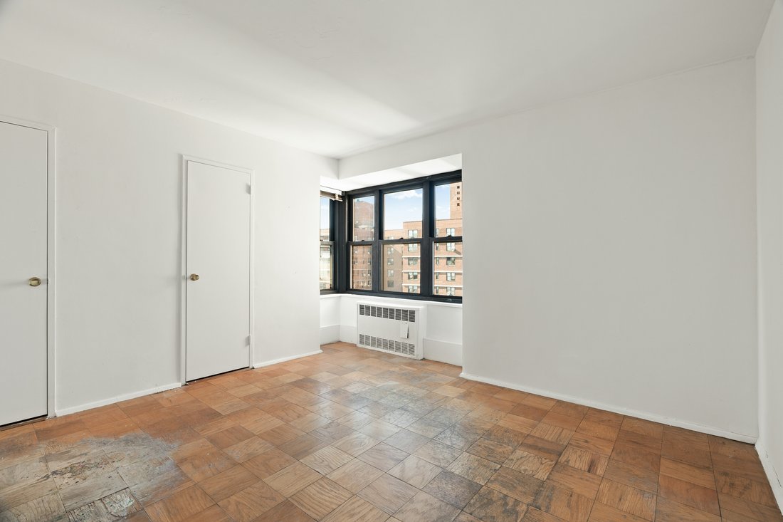 Co Op in New York, New York, United States 5 - 17451097