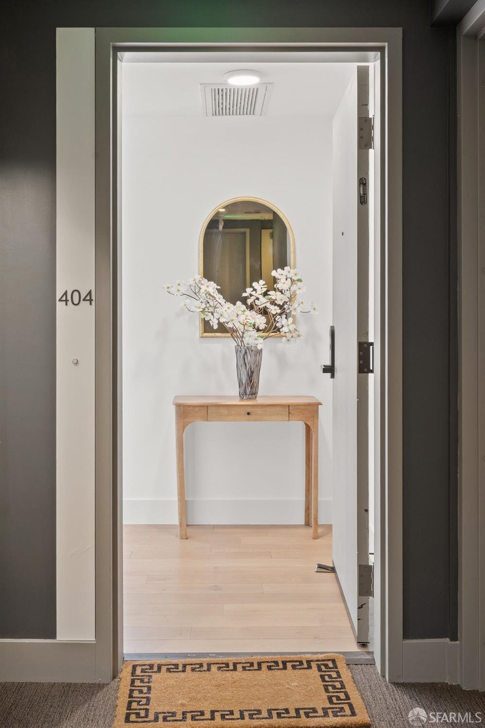 Condo in San Francisco, California, United States 2 - 17944387