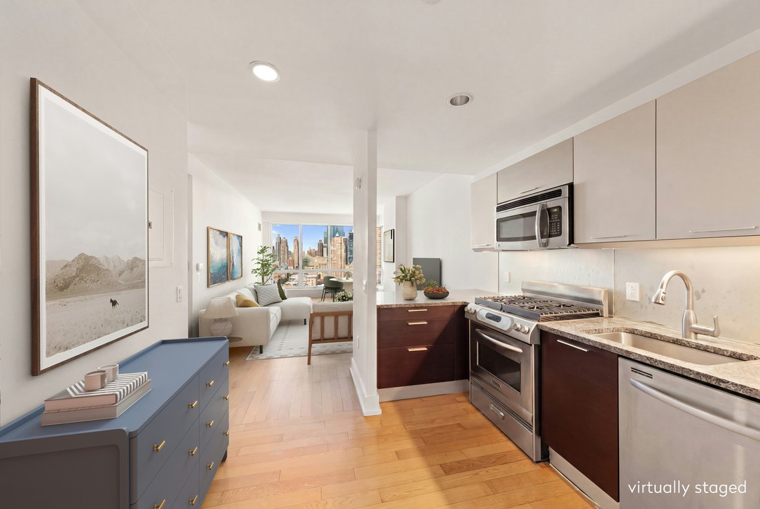 Condo in New York, New York, United States 2 - 17909229