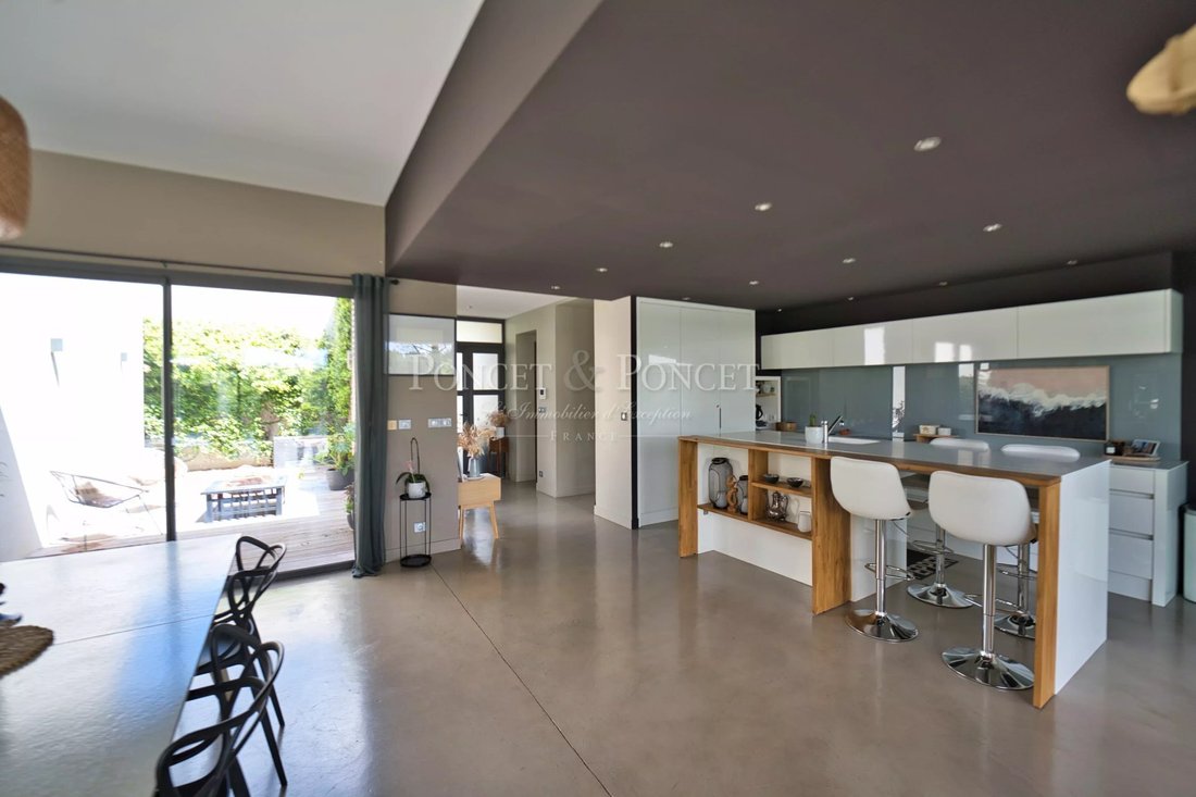 Villa in Centre Ville, Castries, France 4 - 17938326