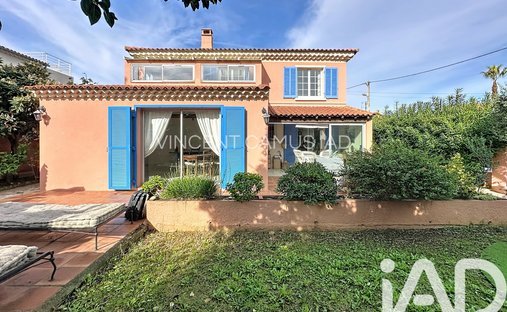 House in Sanary-sur-Mer, Provence-Alpes-Côte d'Azur, France 1