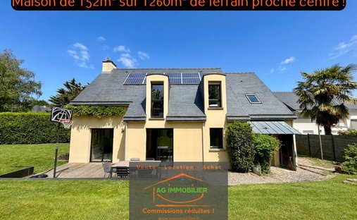 Casa en Est, Pacé, Francia 1