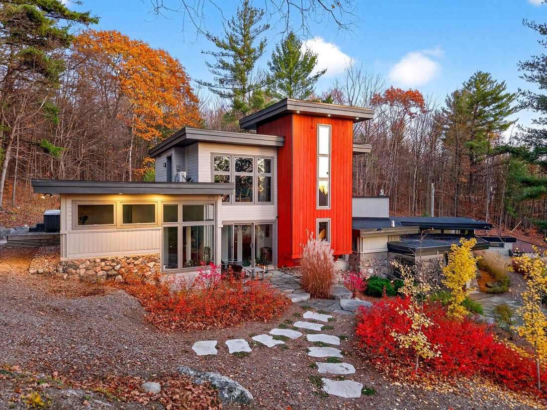 House in Gatineau, Quebec, Canada 2 - 17941822