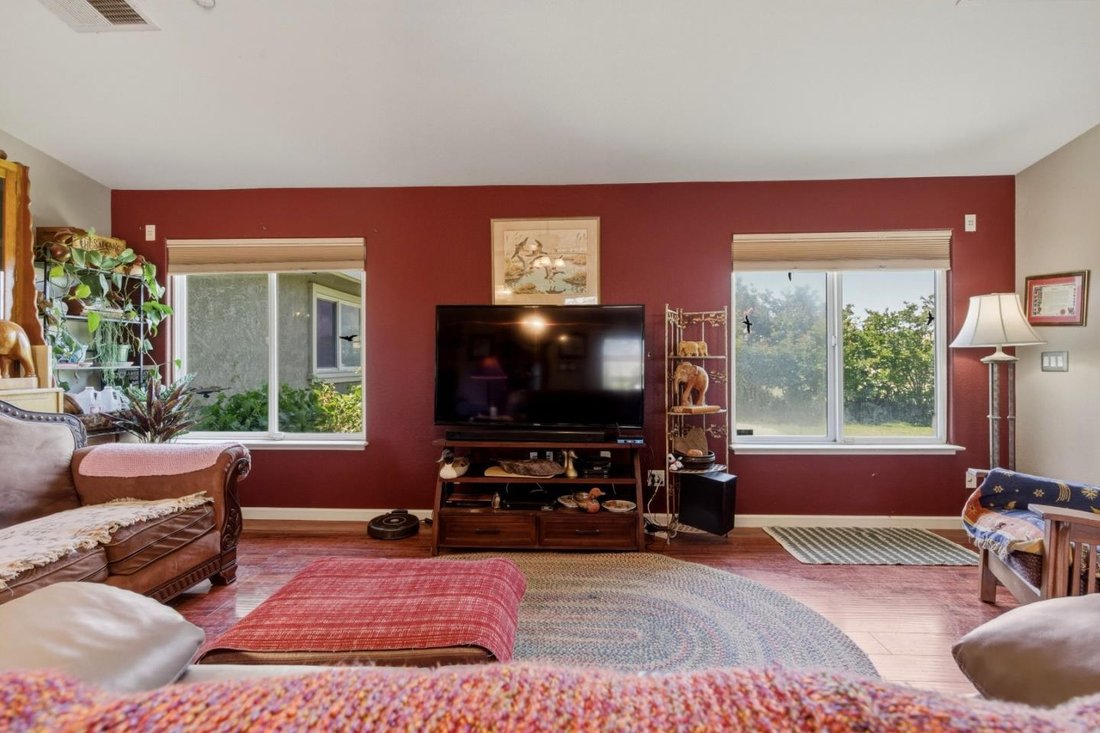 House in Hollister, California, United States 4 - 17937138
