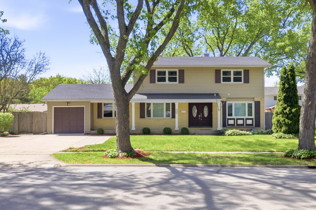 House in Palatine, Illinois, United States 1 - 17939301