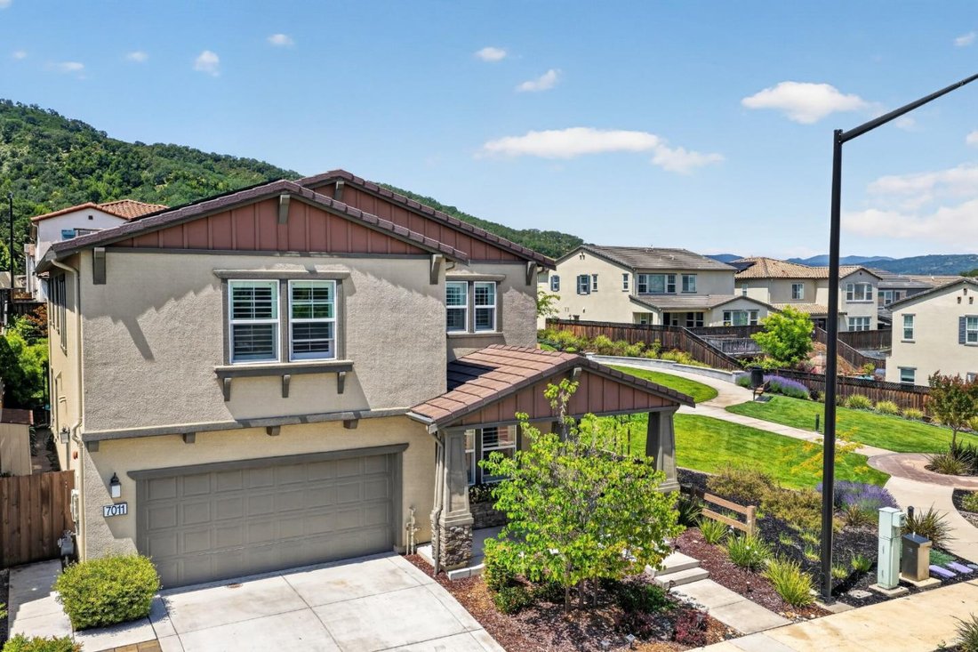 House in Gilroy, California, United States 1 - 17938047