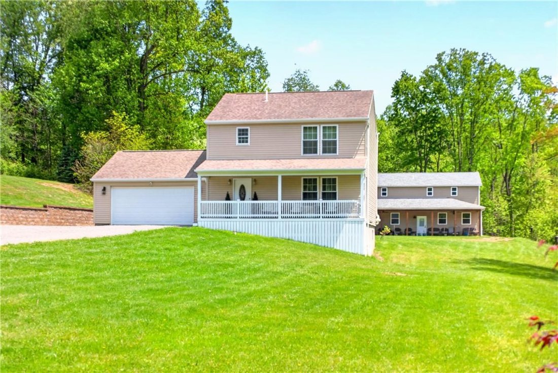 House in Beaver Falls, Pennsylvania, United States 1 - 17937689