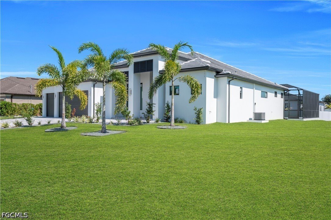 House in Cape Coral, Florida, United States 1 - 17940769