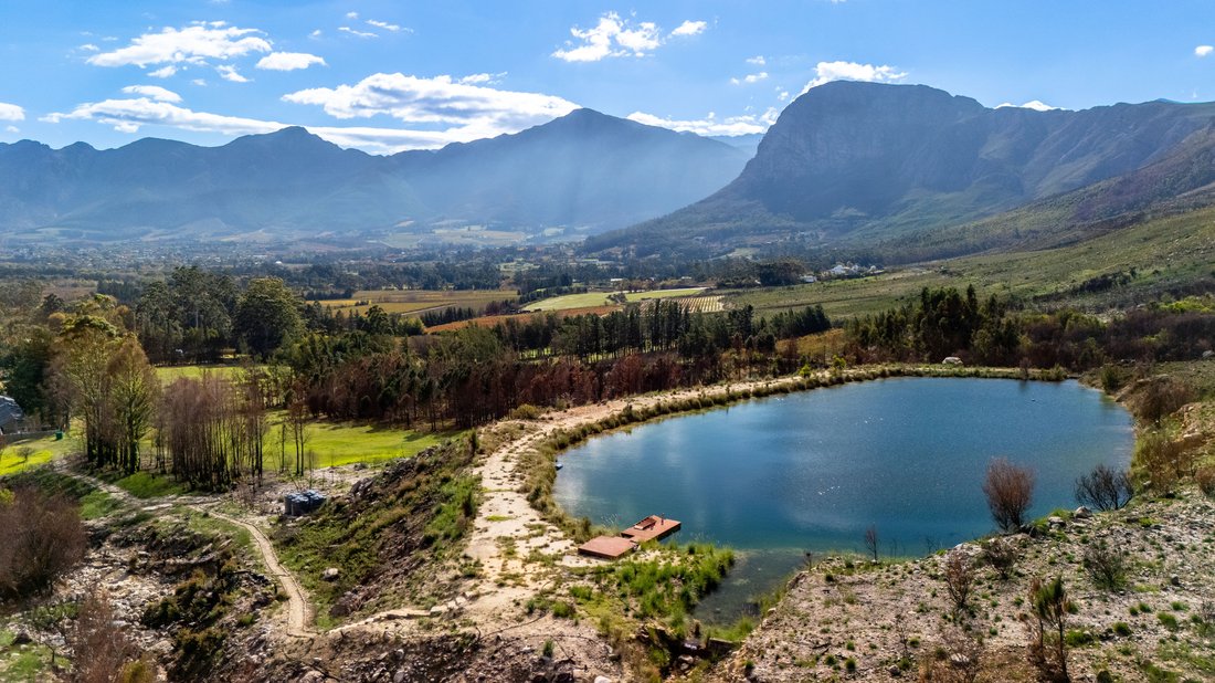 Farm Ranch in Franschhoek, Western Cape, South Africa 1 - 17938452