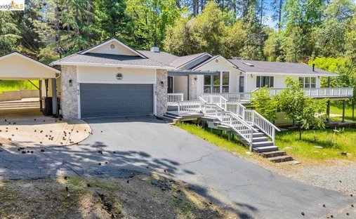 House in Groveland, California, United States 1