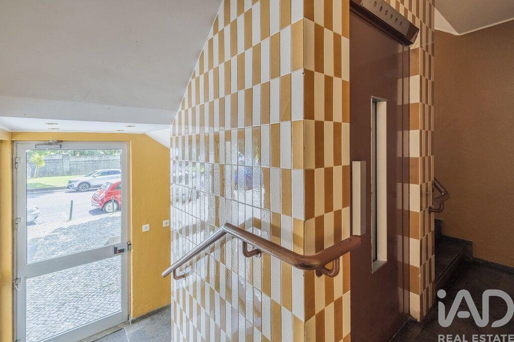 Apartment in Carnide, Lisbon, Portugal 5 - 17942978