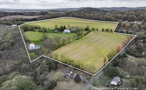 Farm Ranch in Leesport, Pennsylvania, United States 1