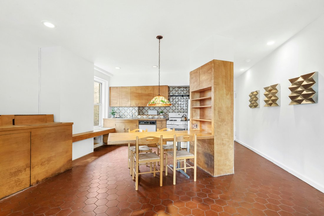 Co Op in New York, New York, United States 5 - 17875098
