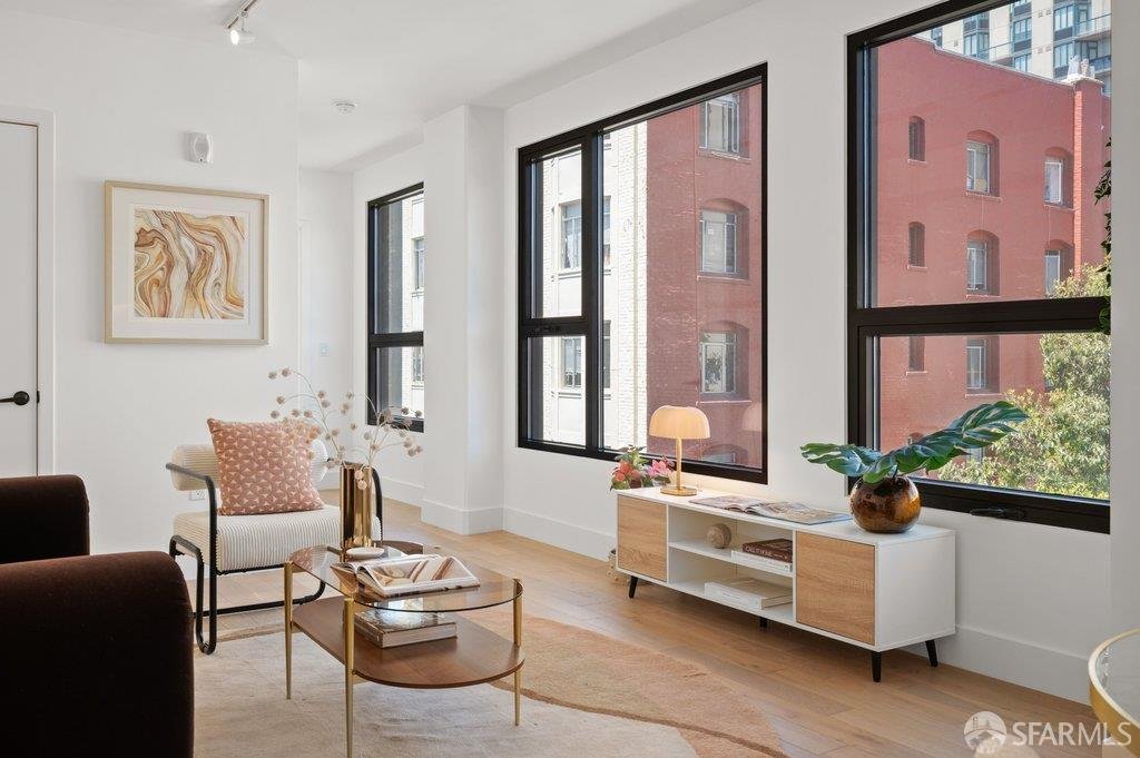 Condo in San Francisco, California, United States 5 - 17944387