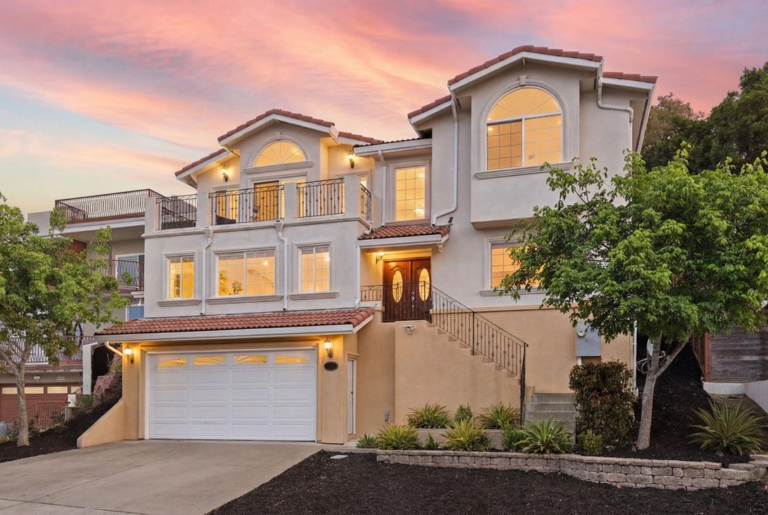 House in Hayward, California, United States 1 - 17938042