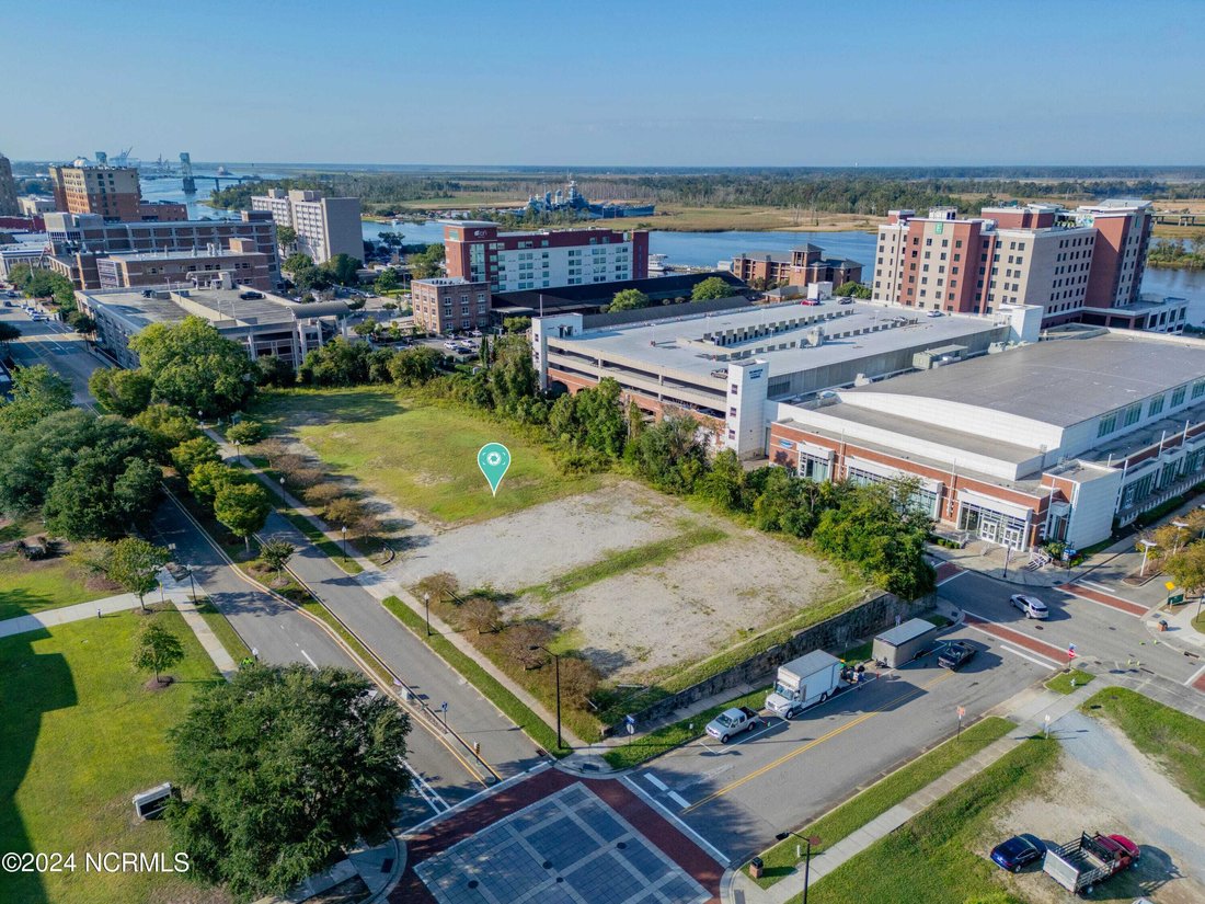 Land in Wilmington, North Carolina, United States 2 - 17941846