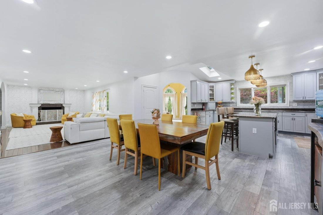 House in Metuchen, New Jersey, United States 5 - 17938361
