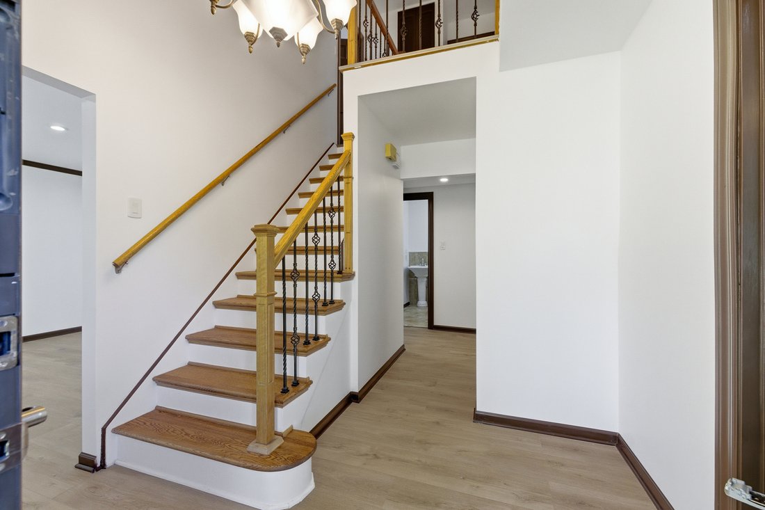 House in Palatine, Illinois, United States 3 - 17939301