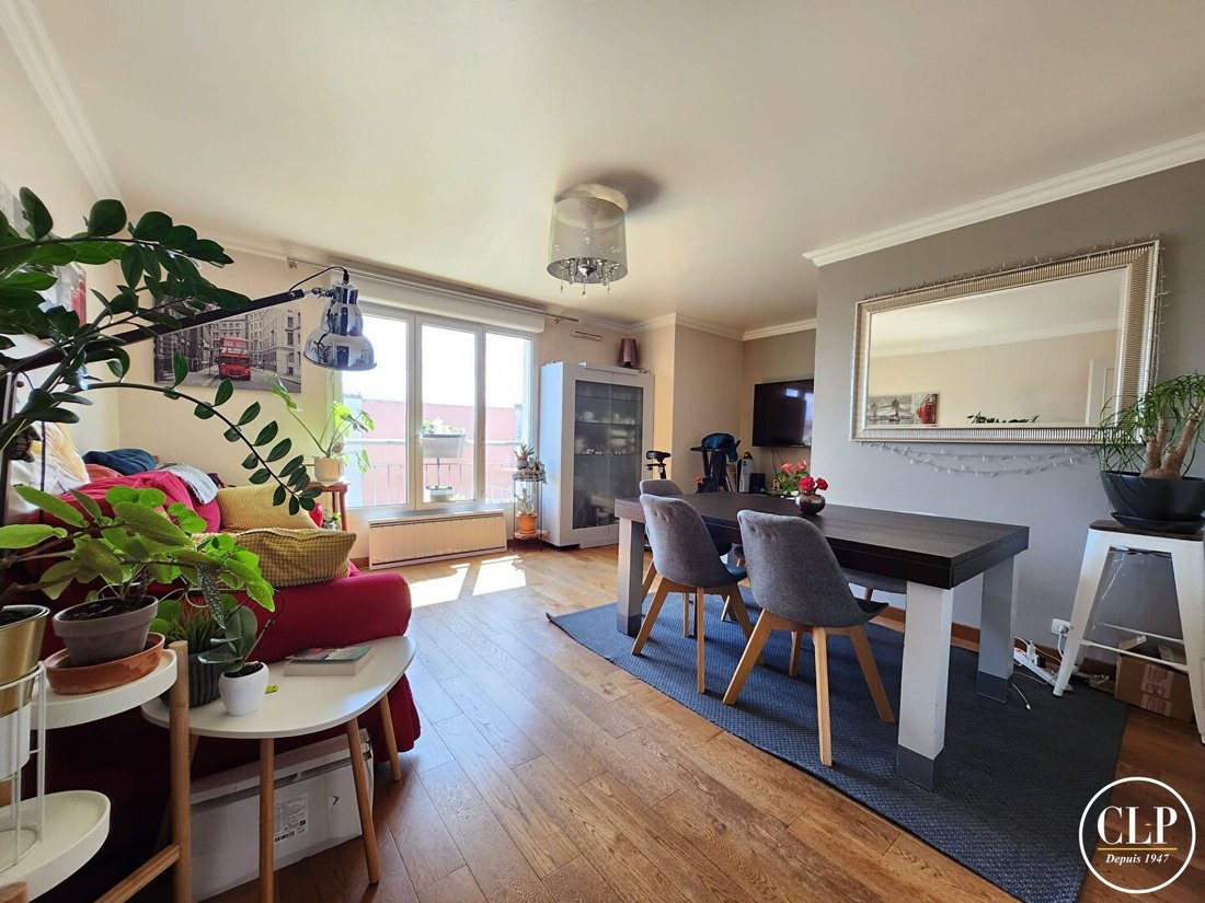 Apartment in Fontenay-sous-Bois, Ile-de-France, France 2 - 17939517