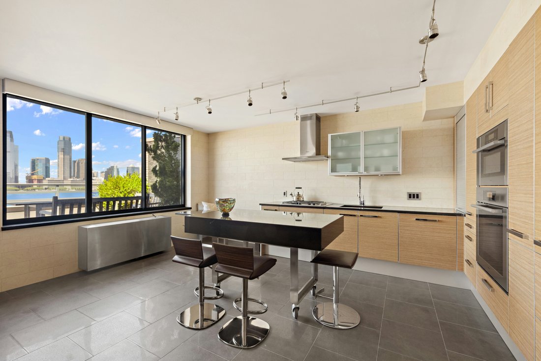 Condo in New York, New York, United States 5 - 17864361