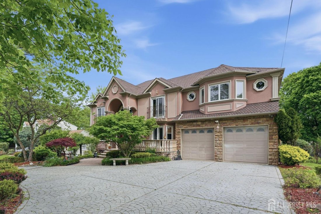 House in Metuchen, New Jersey, United States 2 - 17938361