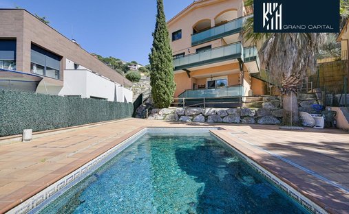 Maison à Lloret de Mar, Catalogne, Espagne 1