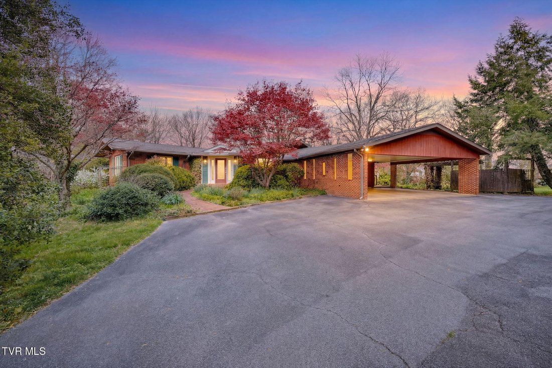 House in Kingsport, Tennessee, United States 1 - 17945401