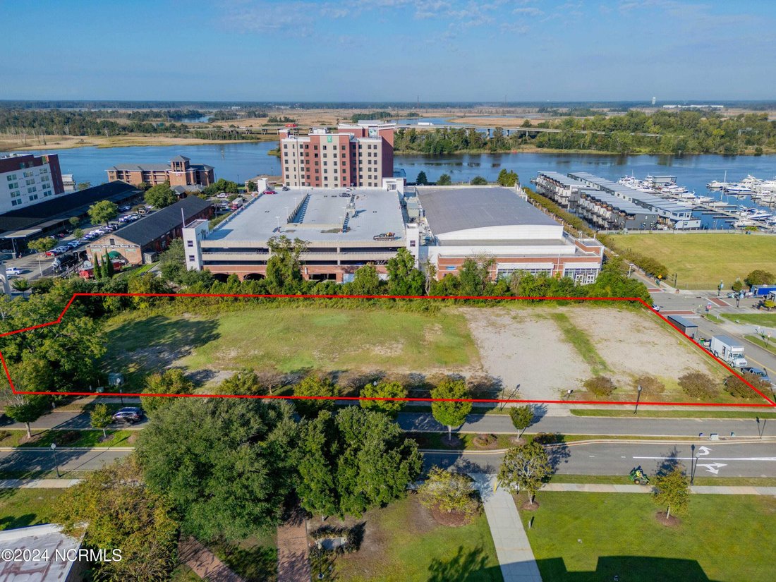 Land in Wilmington, North Carolina, United States 1 - 17941846