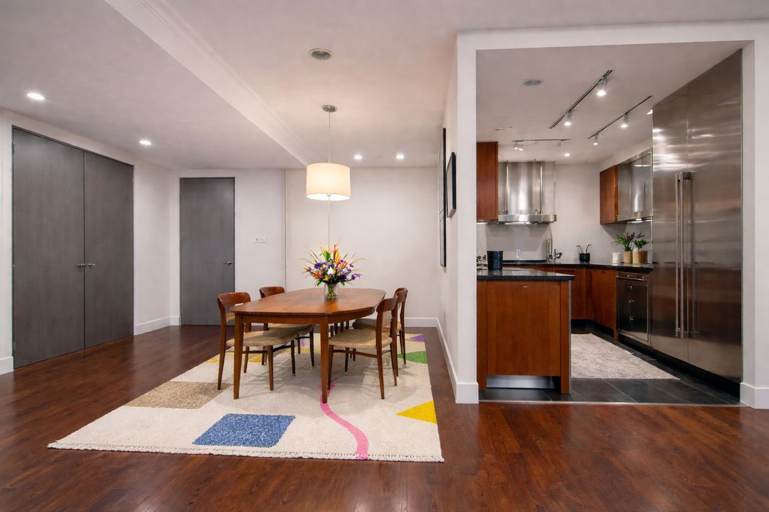 Condo in New York, New York, United States 3 - 17380788