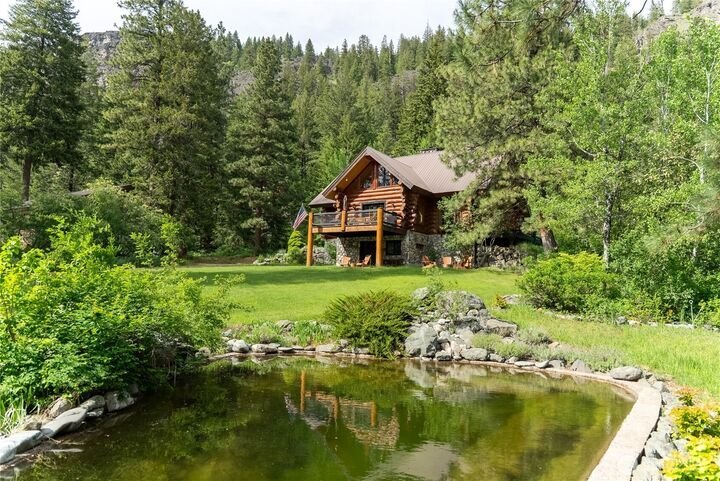 House in Mazama, Washington, United States 2 - 17945102