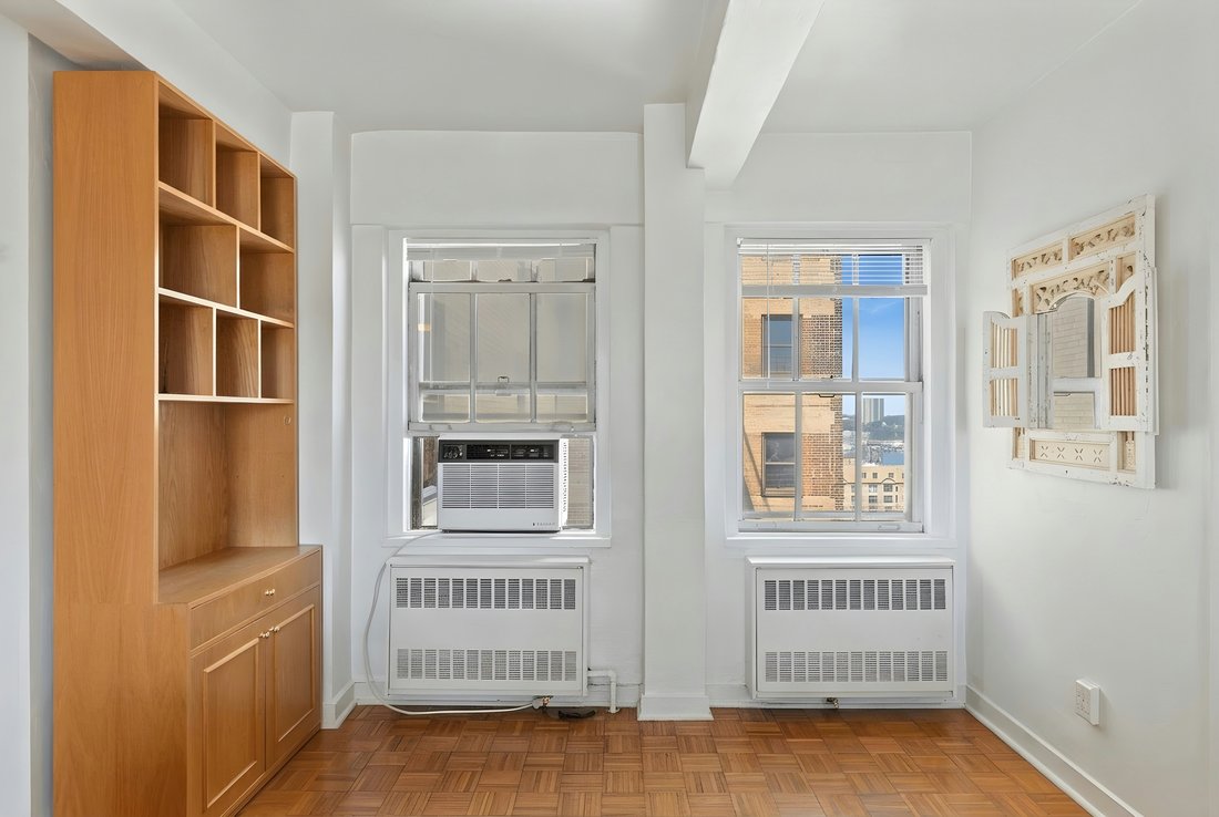 Co Op in New York, New York, United States 5 - 16747579