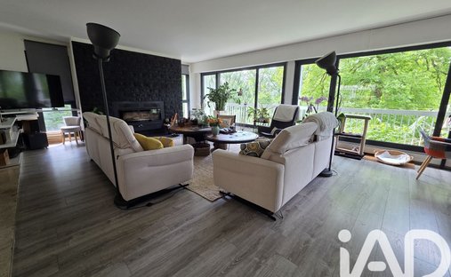 House in Coye-la-Foret, Hauts-de-France, France 1
