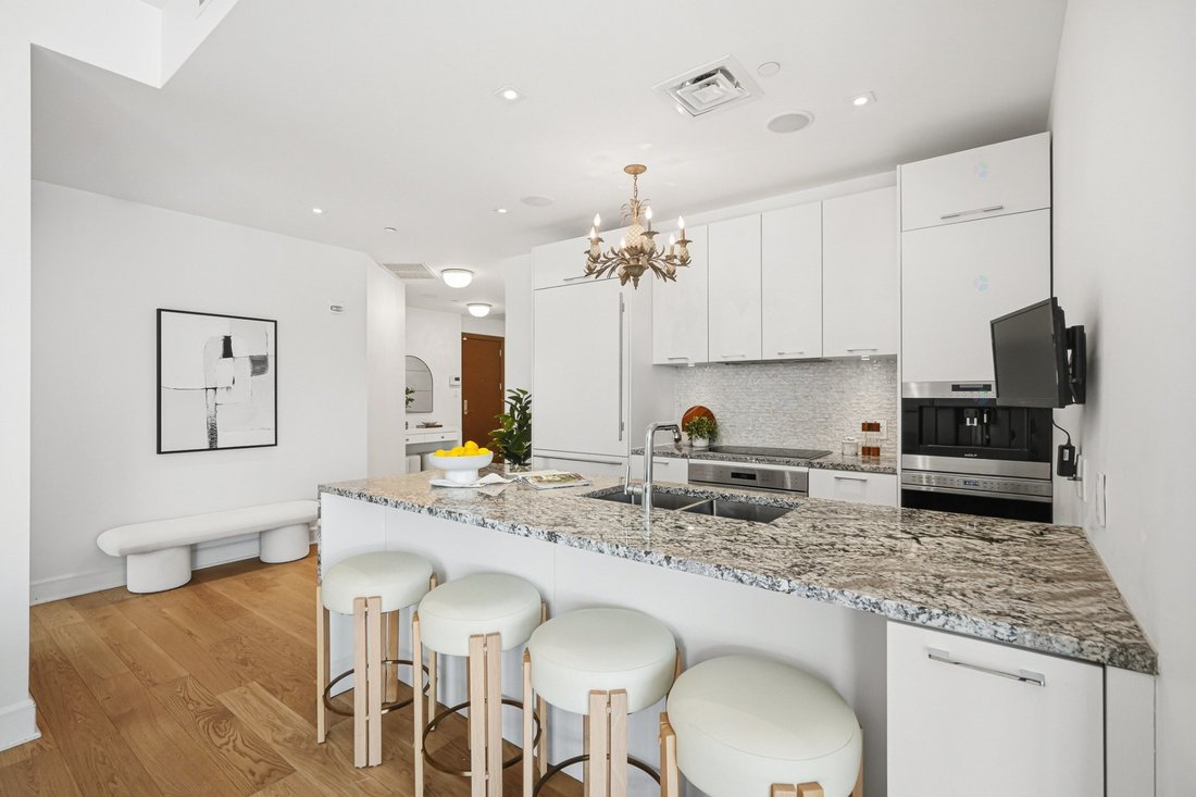 Condo in Montréal, Quebec, Canada 3 - 16317453