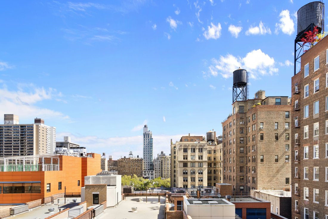 Co Op in New York, New York, United States 4 - 17758934