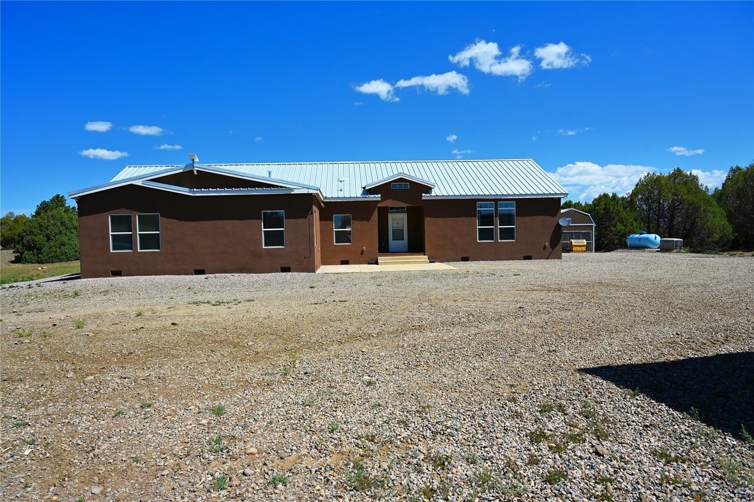 Chama, New Mexico, United States 1 - 17945348