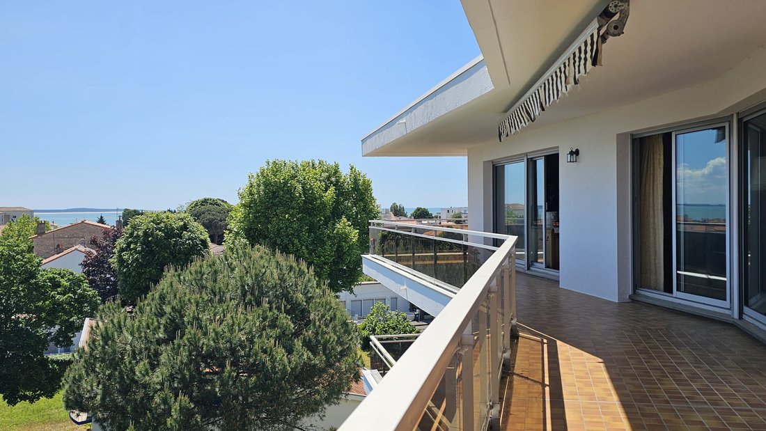 Apartment in Le Fief-La Garenne, Royan, France 2 - 17939545