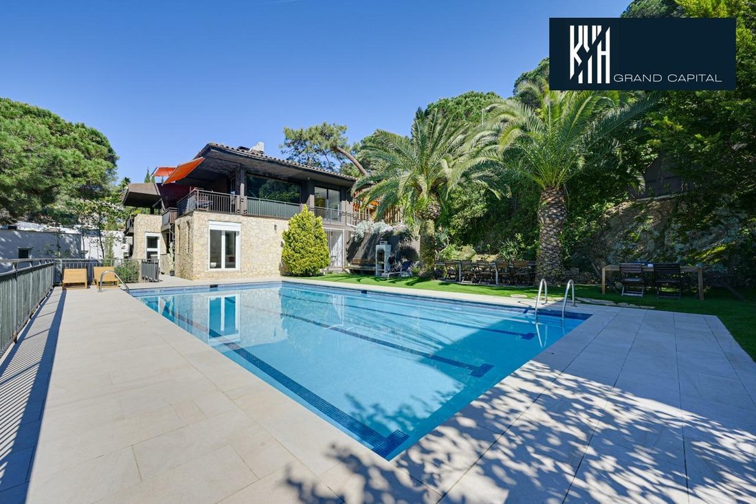 Villa in Tossa de Mar, Catalonia, Spain 3 - 17937223