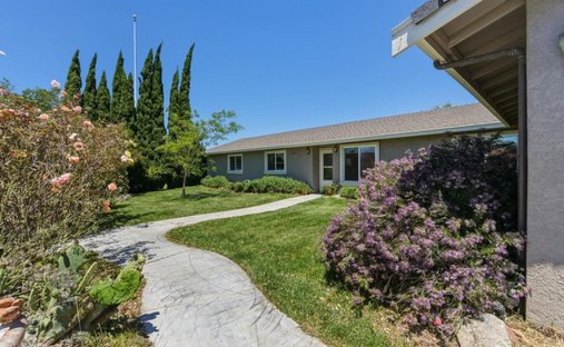 House in Hollister, California, United States 1