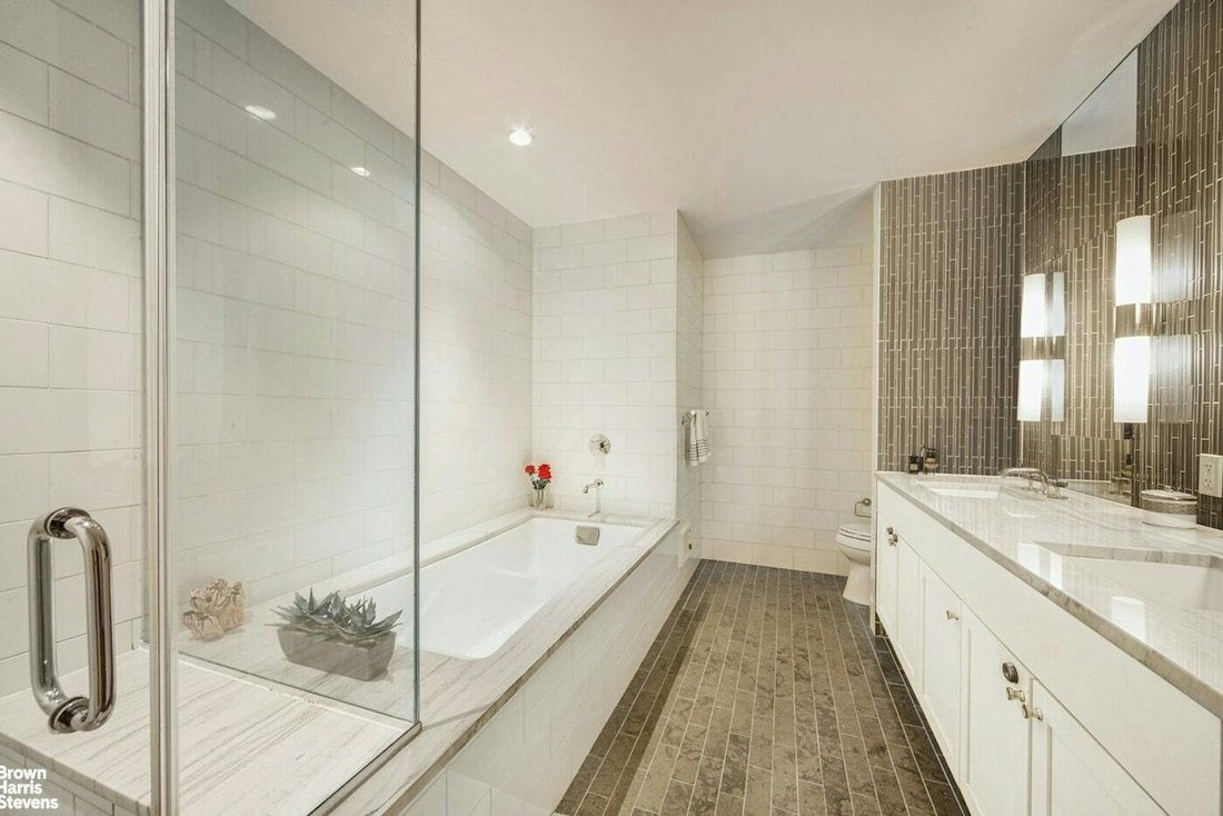 Condo in New York, New York, United States 5 - 16746990