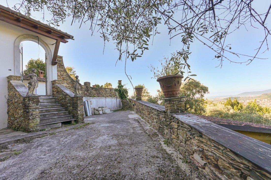 Villa in San Carlo Terme, Massa, Tuscany 1 - 17941136
