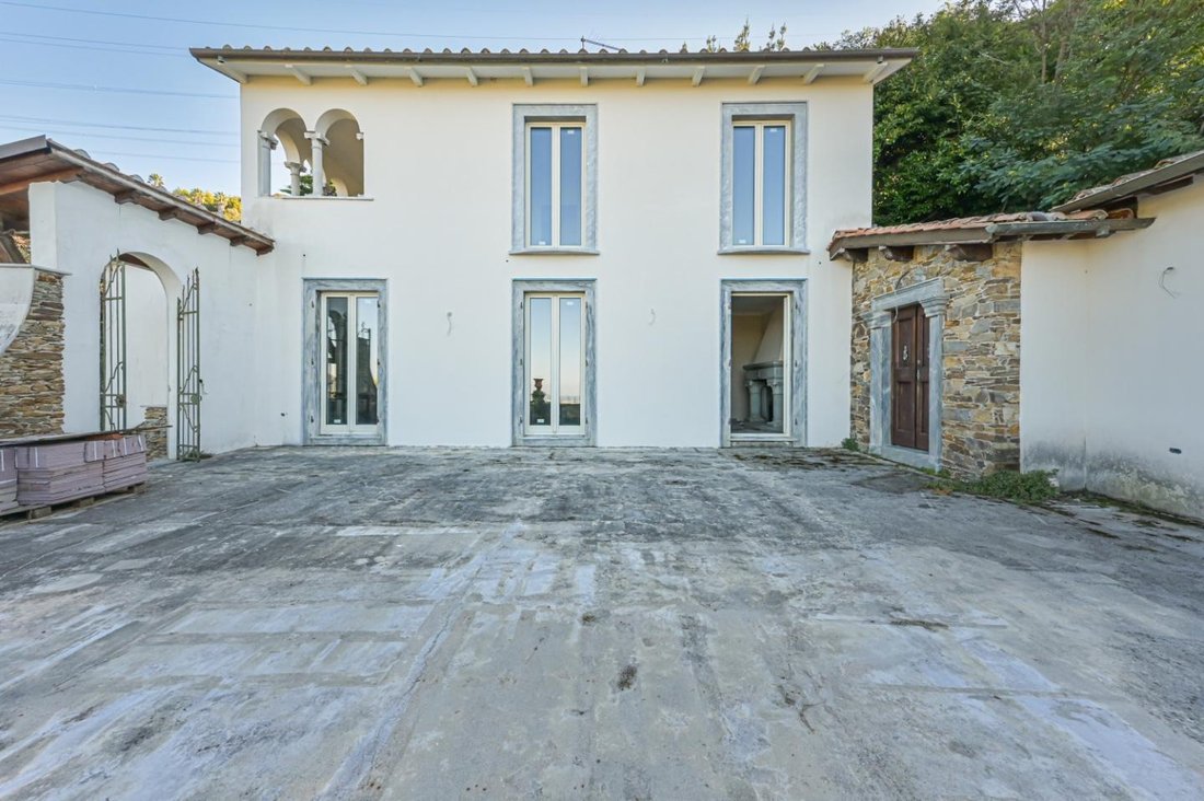 Villa in San Carlo Terme, Massa, Tuscany 3 - 17941136