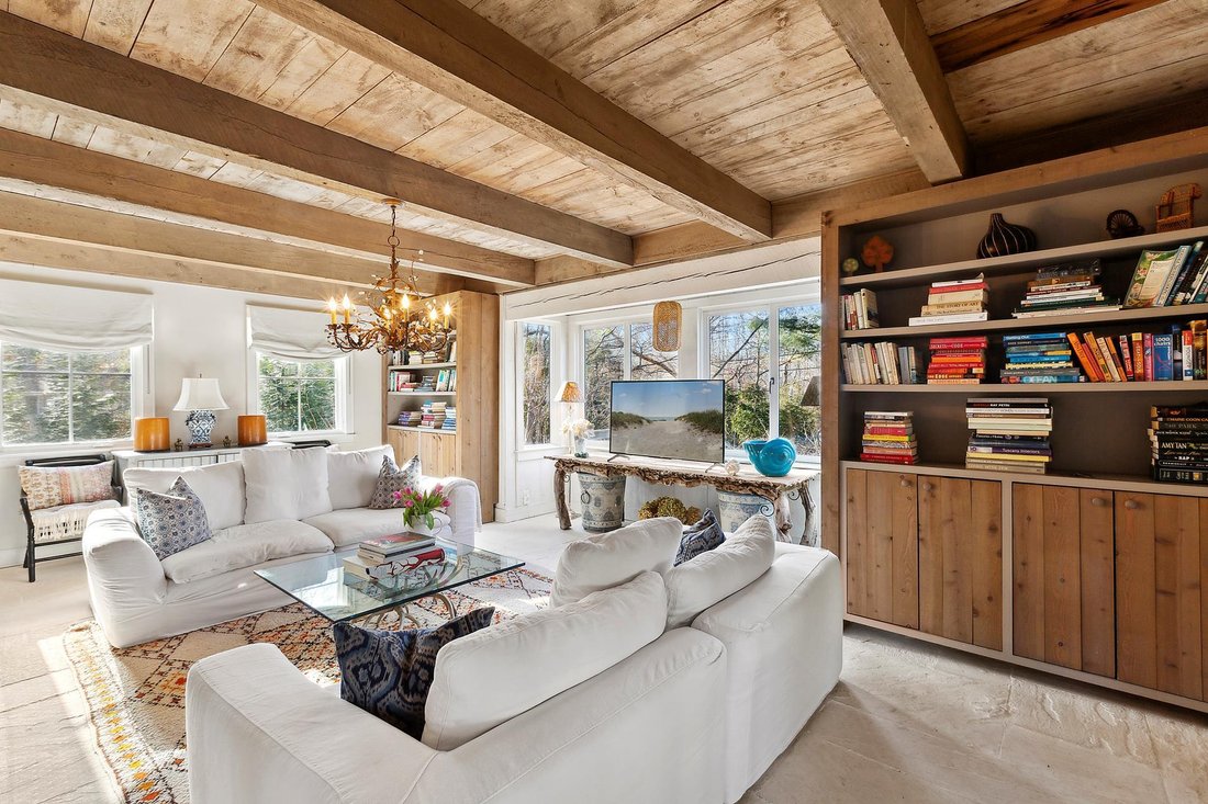House in East Hampton, New York, United States 5 - 15877441